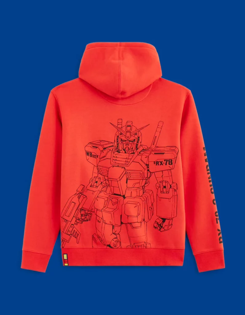 Gundam Sweat Capuche Rouge Weared Recto Gundam Sweat Capuche Rouge Weared Recto